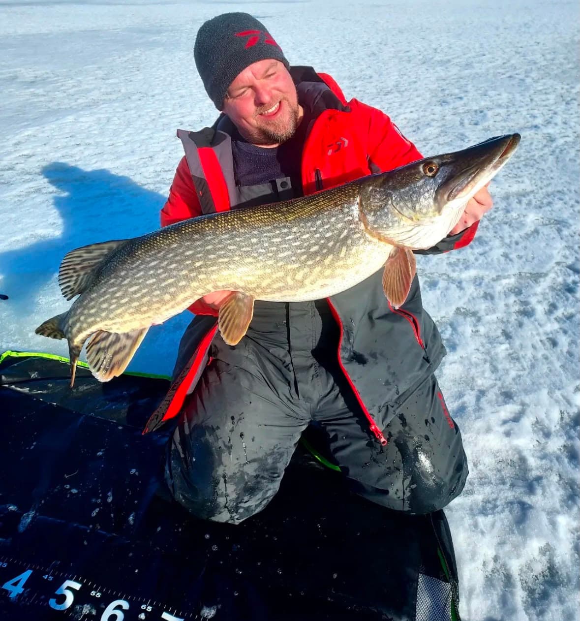 Fly fishing for pike in the clear waters of the archipelago offers a completely different angle on the sport.