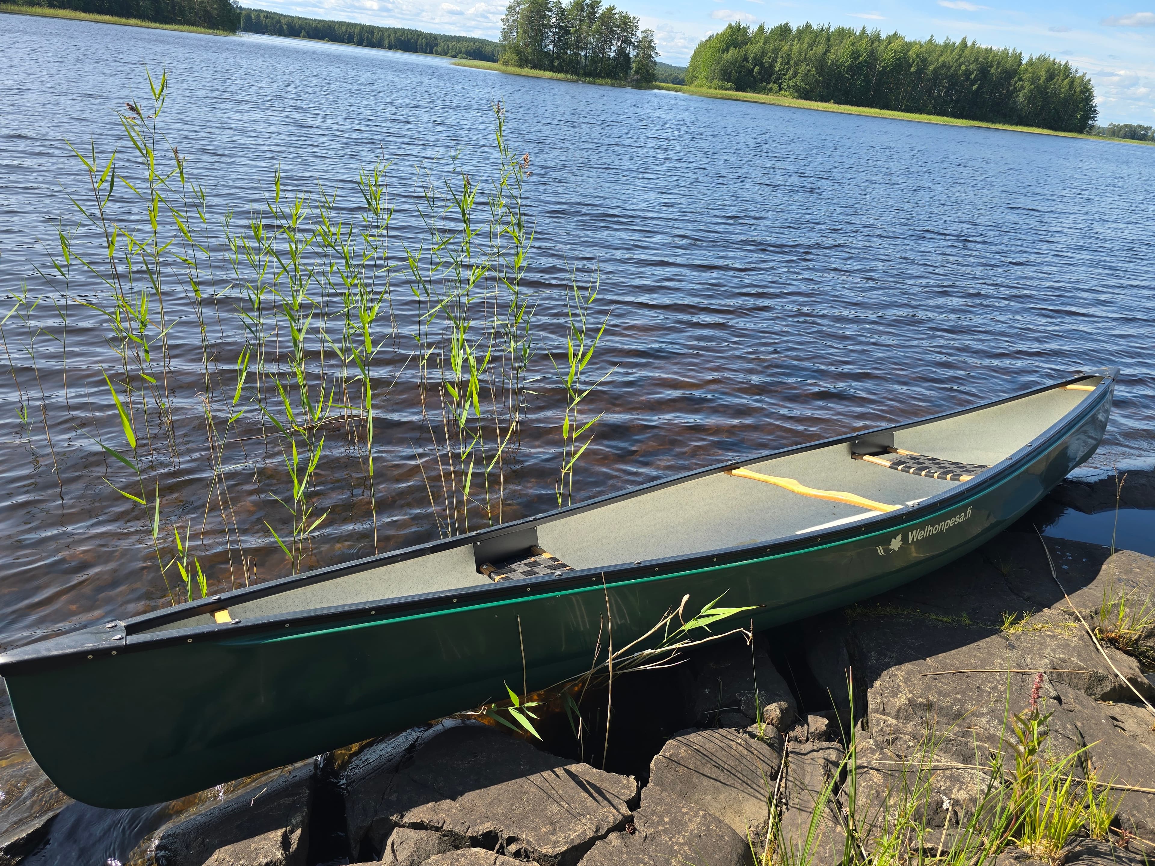 Canoeing in Etelä-Konnevesi National Park 4